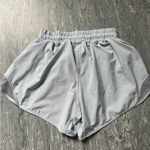 Lululemon Hotty Hot 4”shorts